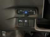 指定工場併設で末永く品質を保ちます。12ヶ月点検や車検はもちろんのこと、国家資格整備士によるお車のアドバイスも致します。