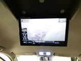 【後席モニター】ファミリーユーザーさんに人気(#^_^#)後席用モニター装備済です!