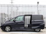 現車確認をご希望の際は、ご希望の日時等を営業スタッフまでご連絡下さい。もちろんお見積りメールでのご連絡もお待ちしております。