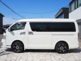 悪天候の際でも、明るく暖かいガレージもございますので、ゆっくりとご覧頂けます♪