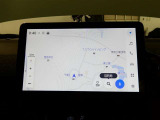 10.5インチのディスプレイオーディオ装着です。スマホとの通信で様々なサービスが楽しめます。TV視聴にも対応しています。
