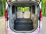 普段のお買い物や通勤、送迎等に十分な荷室スペースを確保しております。セカンドシートを倒すと、大きな荷物の積載も可能です♪