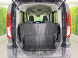 普段のお買い物や通勤、送迎等に十分な荷室スペースを確保しております。セカンドシートを倒すと、大きな荷物の積載も可能です♪