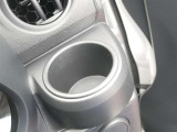 運転席ドリンクホルダー