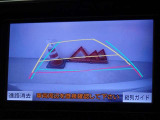 バックガイドモニターを装備しています、車庫入れもラクラクです。