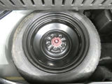 応急用のスペアタイヤが付属していますので万が一の時にも安心です