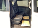 リア席ゆったり乗れます。