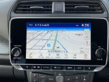最近ではスマホをナビ代わりにしたりしますが運転中の操作が危ない、すぐに熱くなる、電話がかかってきたら使えないなどデメリットも多いです。まだまだカーナビは必須です。