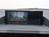 バックガイドモニターで、後方を確認しながら安心して駐車することができます。運転初心者も熟練者も必須の機能ですよ!