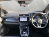 リーフの運転席周りの画像です。興味がわいて来ませんか?ゆっくり、じっくりご覧下さい。