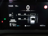 デジタル表示スピードメーターです。  走行距離 4421km ★映し出さ多彩な情報が、快適なドライブをサポートします 。