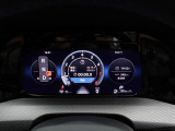 デジタルメータークラスター【Digital Cockpit Pro】付き車両。メーター内にナビゲーションが表示されます。
