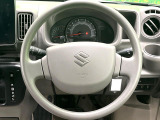ステアリングも使用感が少なく、きれいな状態となっております♪