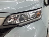 LEDヘッドライトは、点灯の瞬間から最大光量を発揮し、突然暗くなるトンネルなどでの安定感を高めます。