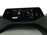 視認性の良いスピードメーターですね。夜も見やすく表示されますので運転が楽しくなります。