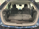 リアシートを倒すと、ラゲッジスペースを広くお使いいただけます!