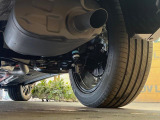お車を安心してお乗りいただく為には、足回りの定期点検が欠かせません。サービスサポート(有償保証)では無料点検もご提供しており、安心のカーライフをお過ごしいただけるサポート体制が整っています。