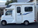 中古車は全てWeb在庫です。現車はストックヤードにて保管しており常時展示はしておりませんので、現車をご確認の場合は事前にお電話にてご連絡お願い致します。075-922-2313 定休日:毎週水曜日