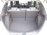 ◆定員乗車時のカーゴルームです。普段のお買い物の荷物やたくさんの収納が可能です。