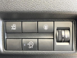【パワースライドドア】スマートキーや運転席のスイッチでスライドドアの開閉が可能♪電動だから力を入れてドアを開ける必要が無く、小さいお子様でも、重い荷物を持っている時もラクに開け閉めできます♪