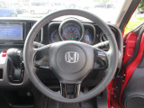 握りやすい大きなハンドルで運転しやすいです♪