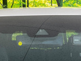 【トヨタセーフティセンス】走行中に前方の車両等を認識し、衝突しそうな時は警報とブレーキで衝突回避と被害軽減をアシスト。より安全にドライブをお楽しみいただけます。