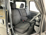 【運転席・助手席】内装ルームクリーニング済みです。しっかり綺麗にしていますので、是非、お確かめください。車に自信があるからこそ、是非一度ご来店頂き内外装も見てもらえると幸いです。