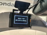 万が一の事故のときもドライブレコーダーがあると安心です。ご利用になる場合は個人情報保護の観点より新品の対応SDカードをお求め下さい。