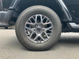 JEEP純正18インチアルミホイールです。