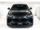 URUS Performante Nero Helene