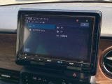 こちらのカーナビはBluetoothやフルセグをはじめ多彩に使って頂けますよ(*^_^*)