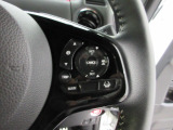 Hondaセンシングの機能のひとつ、アダプティブクルーズコントロール付!アクセルから足を離しても設定したスピードと前車との車間を保ち走行してくれます!車線維持もアシスト☆高速道路で疲労軽減ですね☆