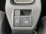 店舗にて現車の確認もいただけますので、お電話で在庫のご確認の上是非ご来店くださいませ。