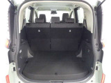 広々としたラゲージスペースを備えています。大きなものや長さのある荷物もしっかりと積み込めます。