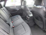ホールド性が高く、ほどよく固いリアシートは長時間乗車も快適に過ごす事ができます!!