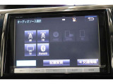 CD・DVD・SDオーディオ・Bluetoothオーディオ再生可能。SDカードへの音楽録音も可能。フルセグTV視聴可能。