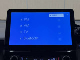 ディスプレイオーディオを装備。スマホと車をつなぐことで、これまでのナビに加えていろんなサービスが楽しめます。