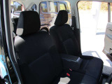 内装キレイです♪ また、シートカバーの取付等も承ってましたのでお気軽にご相談ください♪