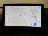 ディスプレイオーディオ(コネクティッドナビ対応)Plus、10.5インチHDディスプレイ、AM/FMチューナー(ワイドFM)、TV(フルセグ)、USB入力(動画・音楽再生/給電)、BluetoothR