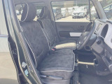 運転席シート廻りは使用感も少なく、良好な状態となっています。丁寧に使われていたことがよくわかりますね。