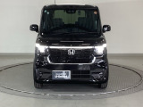 デイタイムランニングランプ付フルLEDヘッドライトは、Honda初となるダイレクトプロジェクション式を採用です!