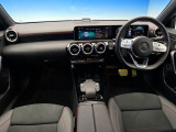 Aクラスセダン A200d AMG レザーエクスクルーシブパッケージ