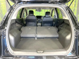 後席を格納すると、これだけの広さが!シーンに合わせたシートアレンジで、大きな荷物も積むことが出来ます♪