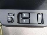 新車保証を継続致します。納車後も保証期間内で有れば全国のディーラーで保証修理を受ける事が可能ですのでご安心ください。