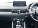 人間を中心とすることを重視したインテリアデザインです。使いやすさ、質感、美しさを追求しています。