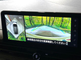 【アラウンドビューモニター】専用のカメラにより、上から見下ろしたような視点で360度クルマの周囲を確認することができます☆死角部分も確認しやすく、狭い場所での切り返しや駐車もスムーズに行えます。