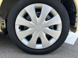 タイヤの状態です。155/65R14のタイヤサイズになります。