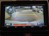 ☆リバース連動のバックカメラです。後方確認しながら車庫入れできます。もちろんカメラばっかりはだめですよ。周囲をしっかり確認してください。