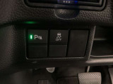 ETCの下にHondaセンシング用の、VSA(ABS+TCS+横滑り抑制)解除スイッチなどがついています。