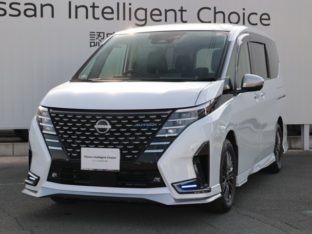 セレナ 1.4 e-POWER AUTECH 